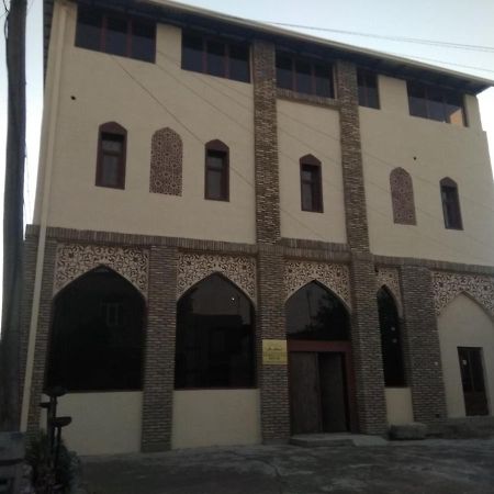 Al Hilol Guesthouse Buchara Buitenkant foto