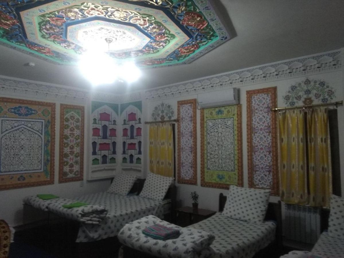 Al Hilol Guesthouse Buchara Buitenkant foto