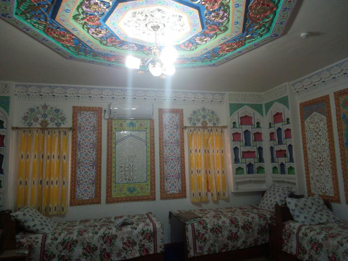 Al Hilol Guesthouse Buchara Buitenkant foto
