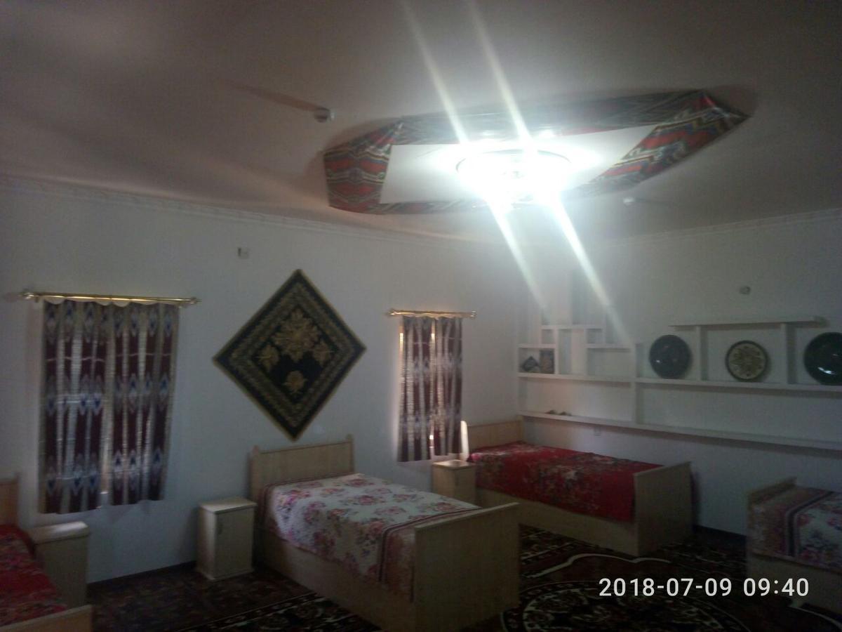 Al Hilol Guesthouse Buchara Buitenkant foto