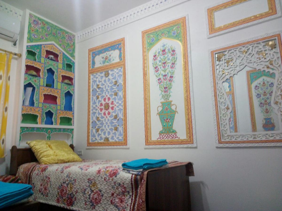 Al Hilol Guesthouse Buchara Buitenkant foto