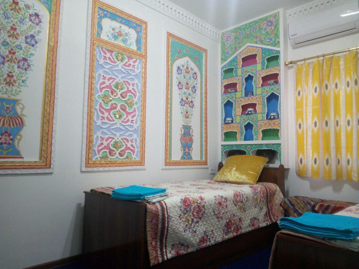 Al Hilol Guesthouse Buchara Buitenkant foto